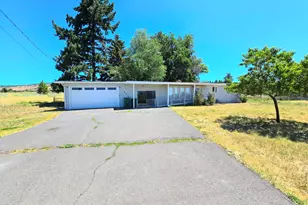 787 S Alameda Ave, Klamath Falls, OR 97603 - Photo 1
