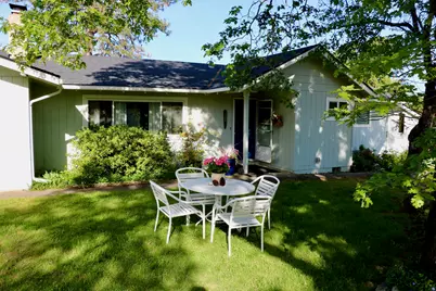 5072 Old Stage Road, Central Point, OR 97502 - Photo 1