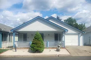 805 Bower Ln, Grants Pass, OR 97527 - Photo 1