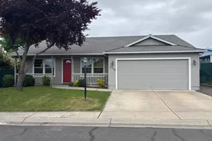 2225 New Haven Dr, Central Point, OR 97502 - Photo 1