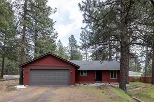 19615 Riverwoods Cir, Bend, OR 97702 - Photo 1