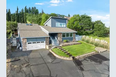 4400 Hillcrest Road, Medford, OR 97504 - Photo 1