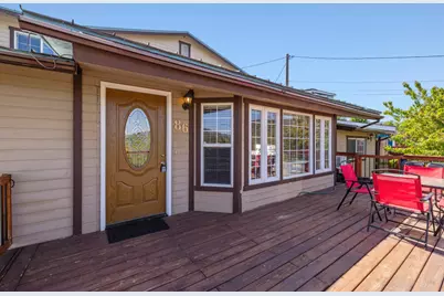 86 Lincoln Street, Klamath Falls, OR 97601 - Photo 1