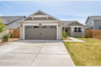 2532 NW Upas Way, Redmond, OR 97756 - Photo 1