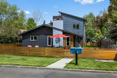 830 NW 12th Street # 1,2, Bend, OR 97703 - Photo 1