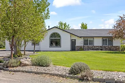 6293 SW McVey Avenue, Redmond, OR 97756 - Photo 1