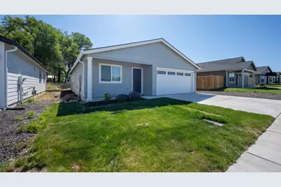 771 NE 16th Street, Madras, OR 97741 - Photo 1