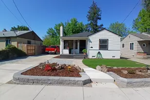 918 W Stewart Ave, Medford, OR 97501 - Photo 1