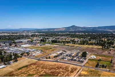 2988 Madrona Lane, Medford, OR 97501 - Photo 1