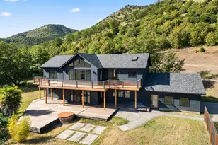 3562 N River Rd, Gold Hill, OR 97525 - Photo 1