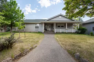 16683 Bitterbrush Ln, Sisters, OR 97759 - Photo 1