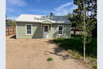 749 SW Madison Street, Madras, OR 97741 - Photo 1