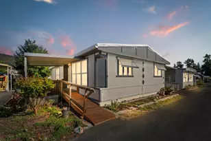 2325 NW Highland Ave, Grants Pass, OR 97526 - Photo 1