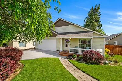 3559 SW Reindeer Avenue, Redmond, OR 97756 - Photo 1