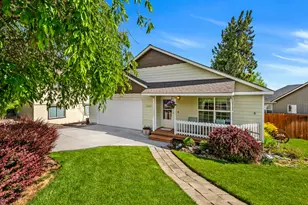 3559 SW Reindeer Ave, Redmond, OR 97756 - Photo 1