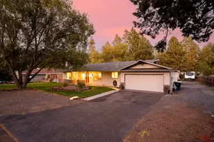 60812 Goldenrain Dr, Bend, OR 97702 - Photo 1