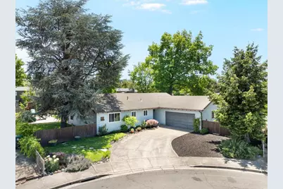 597 Magenta Circle, Medford, OR 97504 - Photo 1