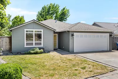 414 Westminster Drive, Eagle Point, OR 97524 - Photo 1