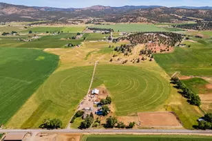 2305 NW Grimes Rd, Prineville, OR 97754 - Photo 1