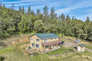 505 Wren Ridge Dr, Eagle Point, OR 97524 - Photo 1