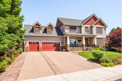 637 Oak Wood, Eagle Point, OR 97524 - Photo 1