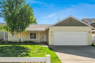 2129 SW 35th St, Redmond, OR 97756 - Photo 1