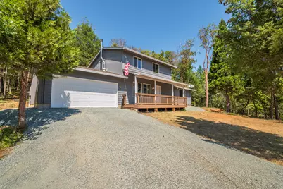8797 W Evans Creek Road, Rogue River, OR 97537 - Photo 1