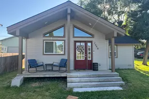 2648 Bly St, Klamath Falls, OR 97601 - Photo 1