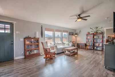 11152 SE Highway 26, Madras, OR 97741 - Photo 1