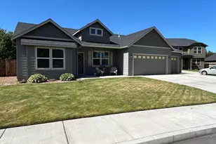 1930 NW Quince Tree Ct, Redmond, OR 97756 - Photo 1