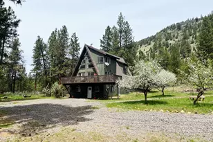 10211 Old Fort Rd, Klamath Falls, OR 97601 - Photo 1