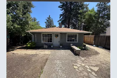 718 NE 9th Street, Bend, OR 97701 - Photo 1