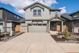 21645 SE Fuji Dr, Bend, OR 97702 - Photo 1