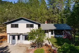 3755 Hosmer Ln, Gold Hill, OR 97525 - Photo 1