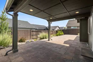 2471 NW Jackpine Ln, Redmond, OR 97756 - Photo 1