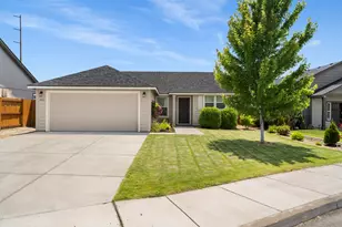 480 NE Poplar Ave, Redmond, OR 97756 - Photo 1