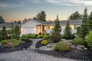 64804 Starwood Dr, Bend, OR 97703 - Photo 1