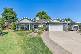 1620 Pacific Ln, Phoenix, OR 97535 - Photo 1