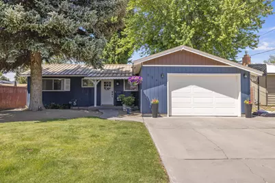 5841 Winter Avenue, Klamath Falls, OR 97603 - Photo 1
