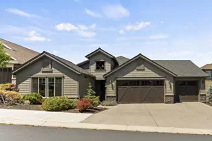 2524 NW Pine Terrace Dr, Bend, OR 97703 - Photo 1