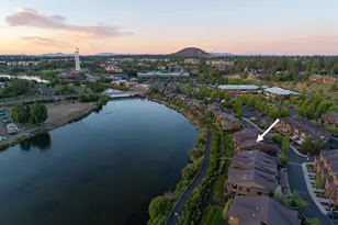 865 SW Theater Dr, Bend, OR 97702 - Photo 1