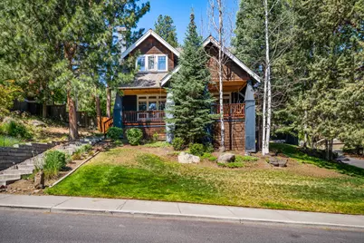 335 NW 17th Street, Bend, OR 97703 - Photo 1