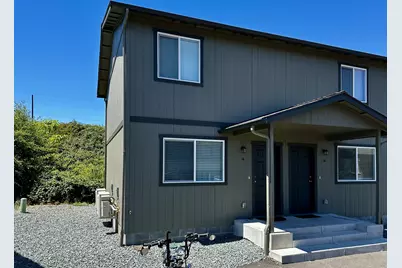 610 N Main Street #4-A, Phoenix, OR 97535 - Photo 1