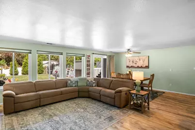 100 Covey Lane, Grants Pass, OR 97527 - Photo 1