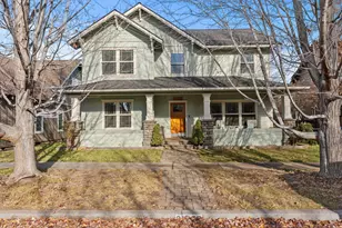 21376 Oakview Dr, Bend, OR 97701 - Photo 1