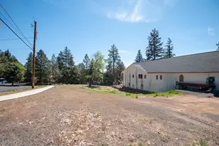 607 NW Trenton Ave, Bend, OR 97703 - Photo 1