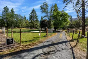 715 Timber Ln, Grants Pass, OR 97526 - Photo 1