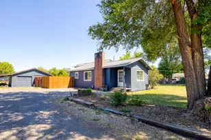 3423 Altamont Dr, Klamath Falls, OR 97603 - Photo 1