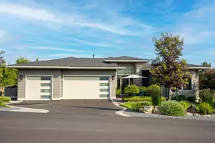 597 Highland Meadow Loop, Redmond, OR 97756 - Photo 1