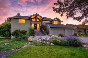 1927 Mountain Quail Dr, Redmond, OR 97756 - Photo 1